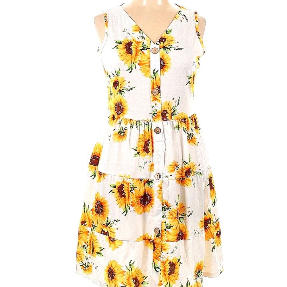 Host Pick - Unbranded Beautiful Sunflower Design MIDI length Dress in Size Large